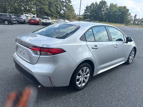 Used 2025 Toyota Corolla LE w/ Convenience Package FWD image 10