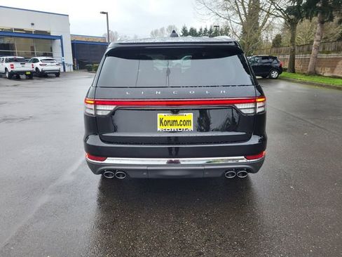 New 2026 Lincoln Aviator AWD image 4