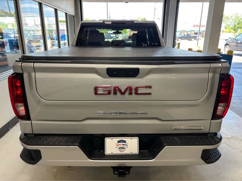 Used 2022 GMC Sierra 1500 Elevation AWD/4WD image 8