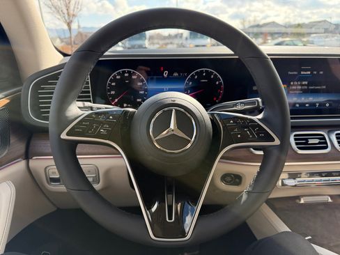 New 2026 Mercedes-Benz GLE 350 4MATIC image 9