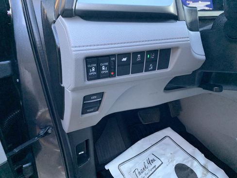 Used 2019 Honda Odyssey EX-L image 13