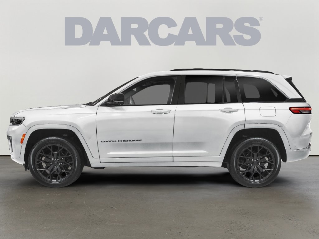 New 2026 Jeep Grand Cherokee Altitude AWD/4WD image 2