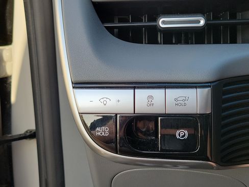 Certified 2023 Hyundai Ioniq 5 SEL RWD image 12