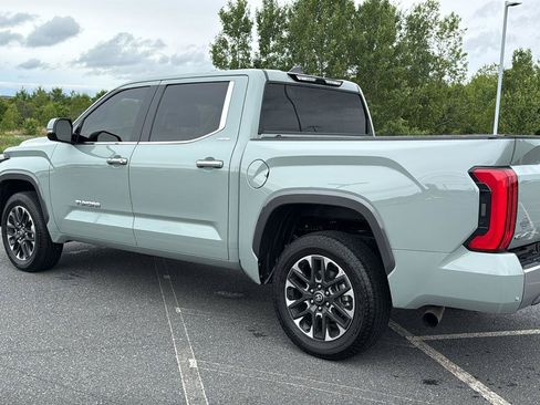 Used 2026 Toyota Tundra Limited AWD/4WD image 10