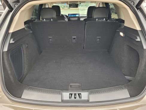 Used 2025 Lincoln Corsair FWD image 29