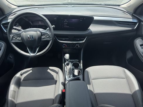 Used 2024 Buick Encore GX Preferred w/ Comfort Package FWD image 10
