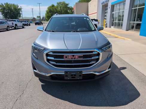 Used 2020 GMC Terrain SLT w/ Preferred Package AWD/4WD image 3