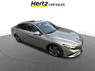 Used 2025 Hyundai Elantra Limited video 1