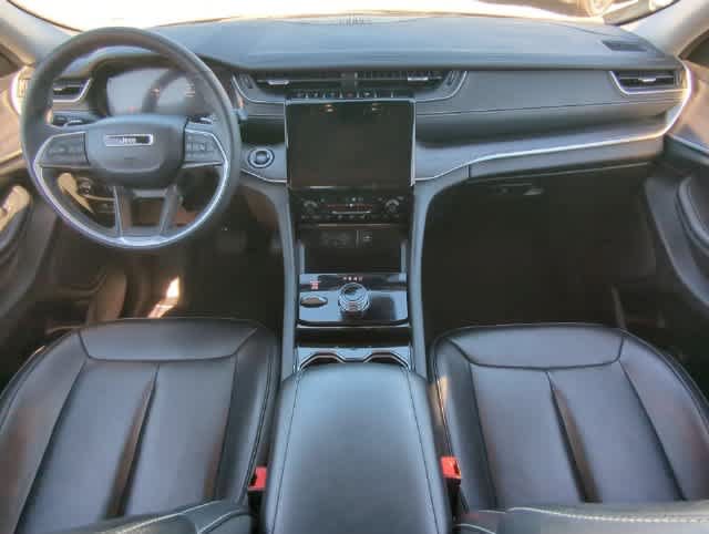 Used 2023 Jeep Grand Cherokee L Limited AWD/4WD image 15