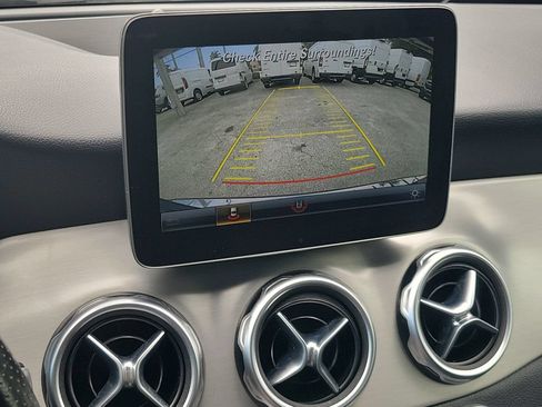Used 2019 Mercedes-Benz GLA 250 image 33