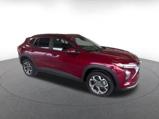 Used 2025 Chevrolet Trax LT video 2