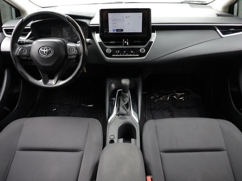 Used 2024 Toyota Corolla LE FWD image 2