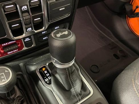 Used 2025 Jeep Wrangler Willys image 10