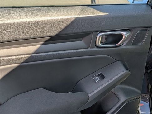 Used 2024 Honda Civic Sport image 25