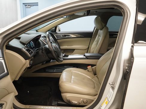 Used 2017 Lincoln MKZ Reserve w/ Climate Package image 5