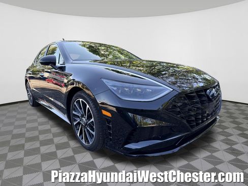 Used 2021 Hyundai Sonata Limited FWD image 1