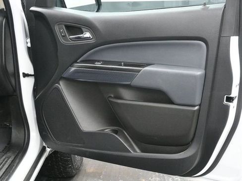 Used 2022 Chevrolet Colorado Z71 w/ Safety Package image 9