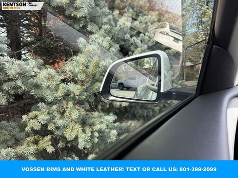 Used 2022 Tesla Model Y Performance image 18