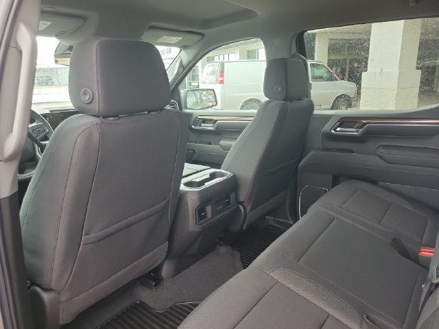 New 2026 Chevrolet Silverado 1500 RST w/ Z71 Off-Road Package AWD/4WD image 11