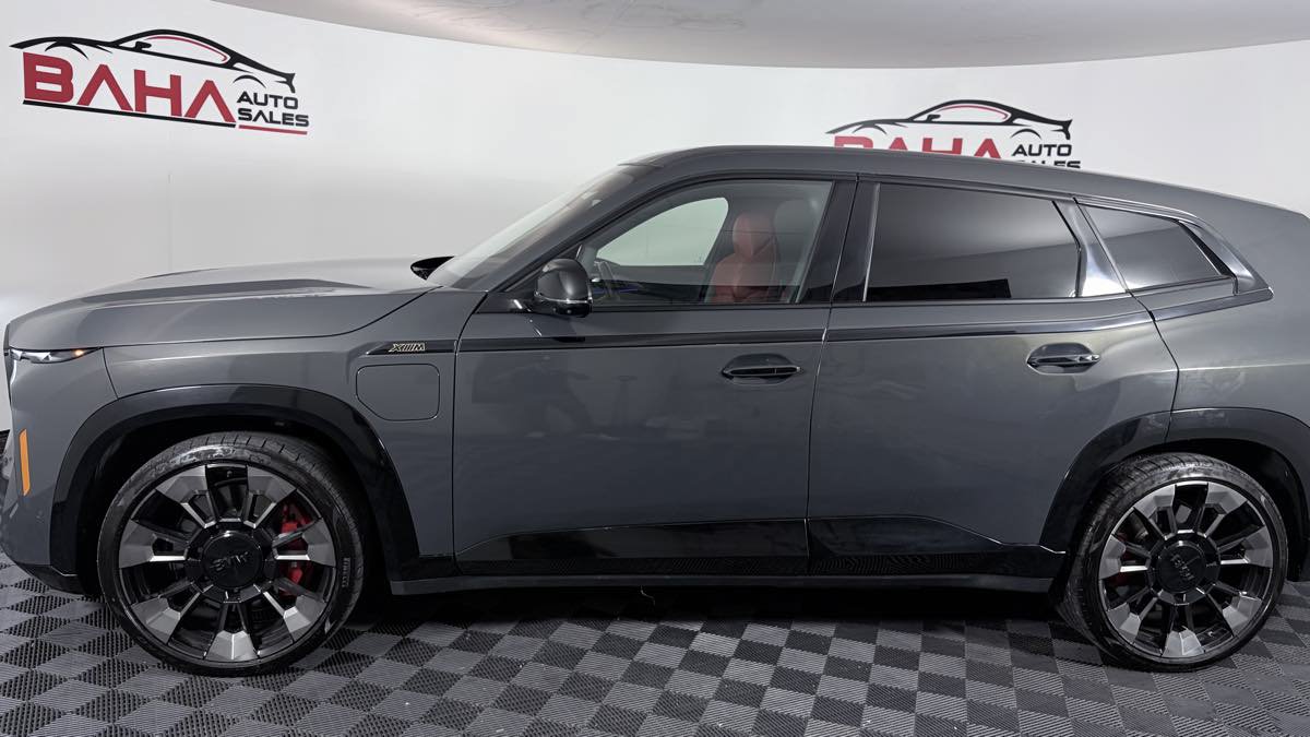 Used 2023 BMW XM AWD/4WD image 4
