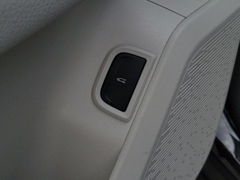 New 2026 GMC Terrain Denali AWD/4WD image 19
