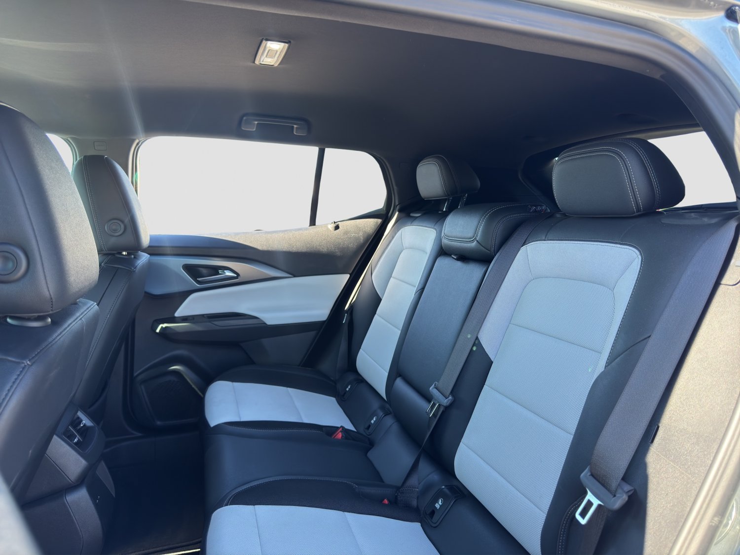 Certified 2024 Chevrolet Equinox EV LT FWD image 13