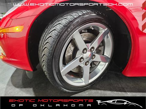 Used 2006 Chevrolet Corvette Convertible w/ Preferred Equipment Group RWD image 41