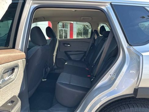 Certified 2023 Nissan Rogue SV AWD/4WD image 18