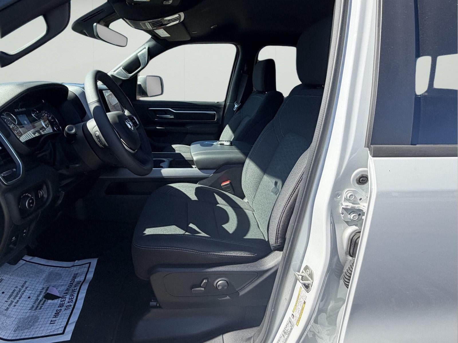 Used 2025 RAM 1500 Big Horn AWD/4WD image 10