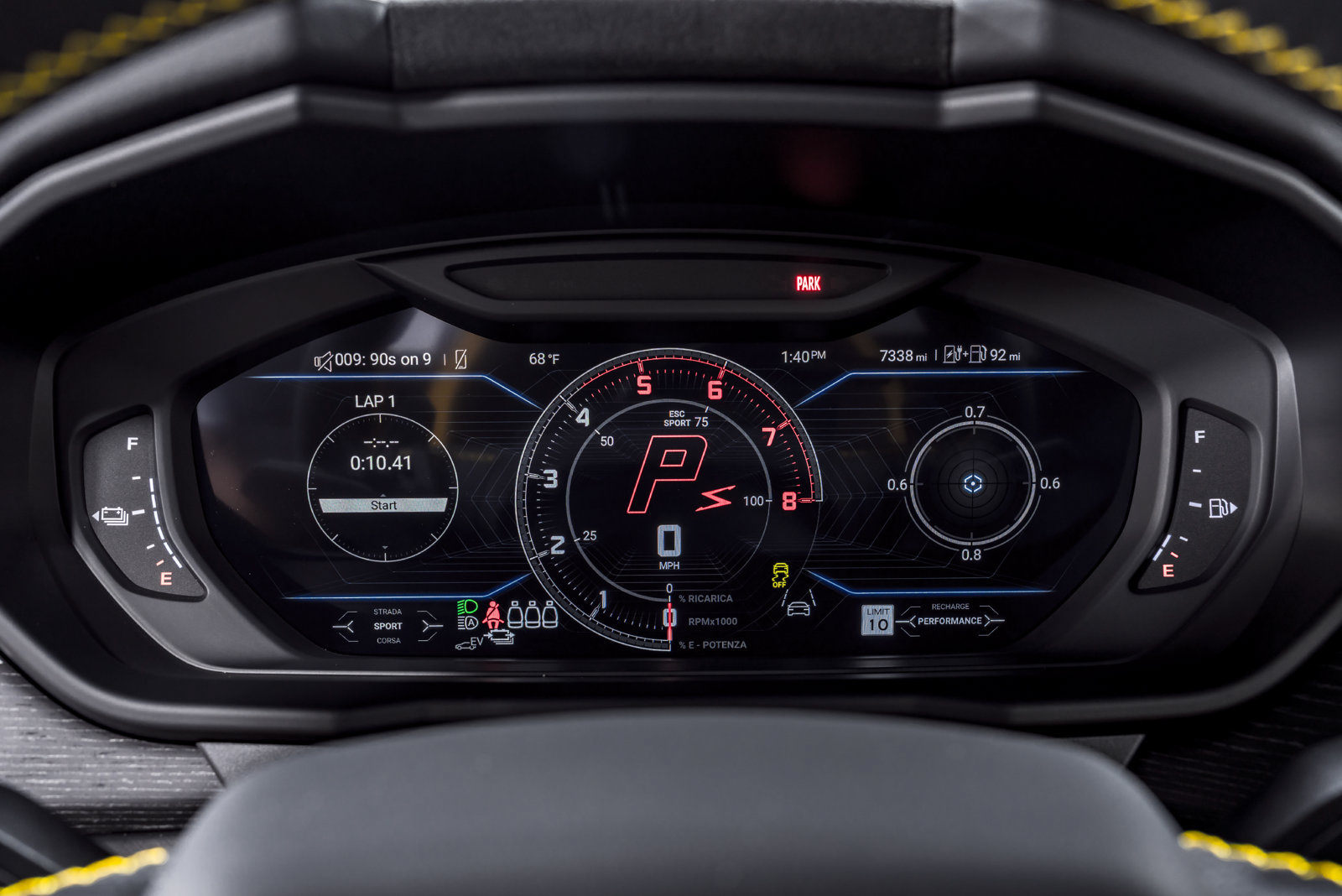 Used 2025 Lamborghini Urus SE AWD/4WD image 18
