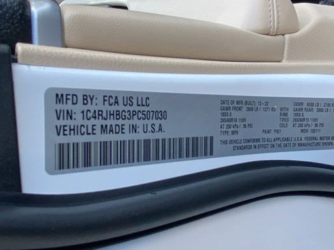 Certified 2023 Jeep Grand Cherokee Limited image 20