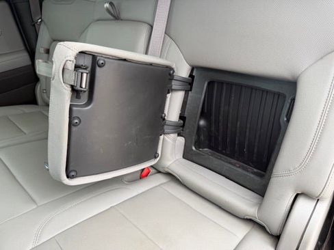 Used 2023 Chevrolet Silverado 1500 LTZ w/ LTZ Premium Package AWD/4WD image 19