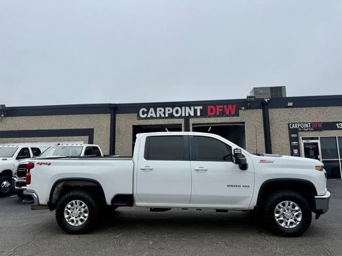 Used 2020 Chevrolet Silverado 2500 LT w/ Z71 Off-Road Package AWD/4WD image 6