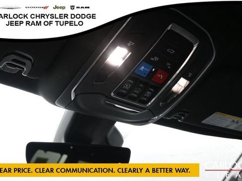 Used 2025 Jeep Wagoneer Series III w/ Premium Group I AWD/4WD image 24