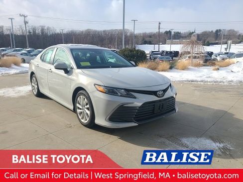 Used 2024 Toyota Camry LE image 1