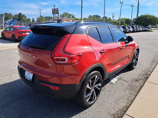 Used 2021 Volvo XC40 T4 R-Design w/ Climate Package FWD image 6
