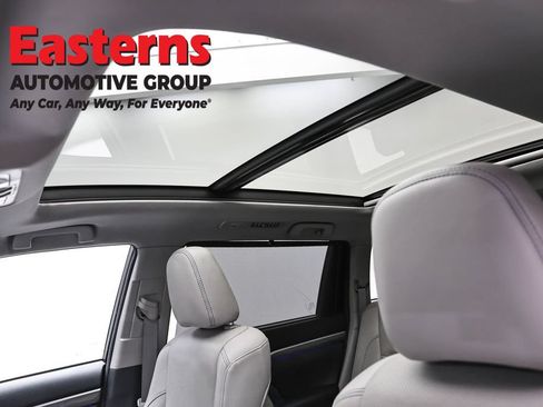 Used 2017 Toyota Highlander Limited Platinum AWD/4WD image 39