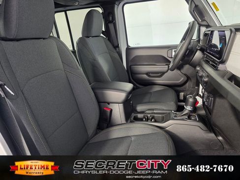 New 2026 Jeep Wrangler Unlimited Sport AWD/4WD image 31