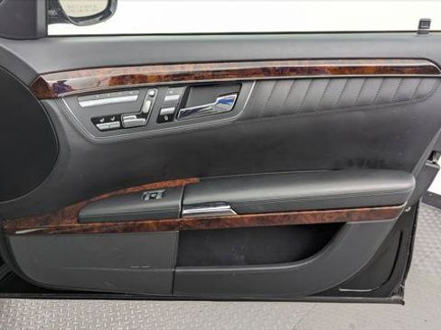 Used 2008 Mercedes-Benz S 600 image 21
