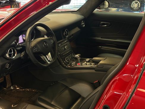 Used 2011 Mercedes-Benz SLS AMG Coupe image 13