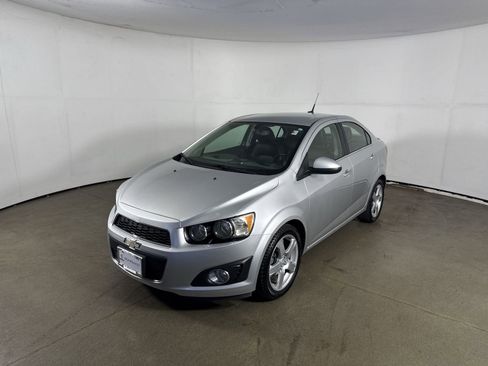 Used 2014 Chevrolet Sonic LTZ image 22