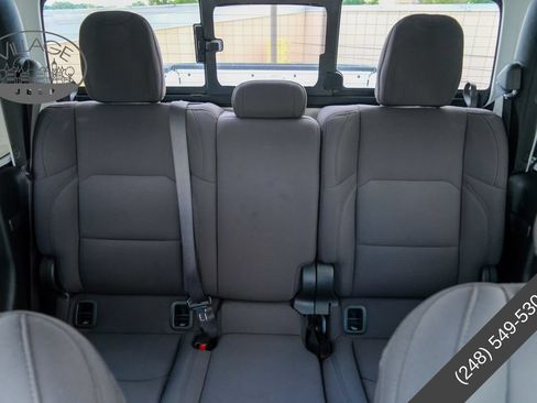 Used 2022 Jeep Gladiator Sport AWD/4WD image 21