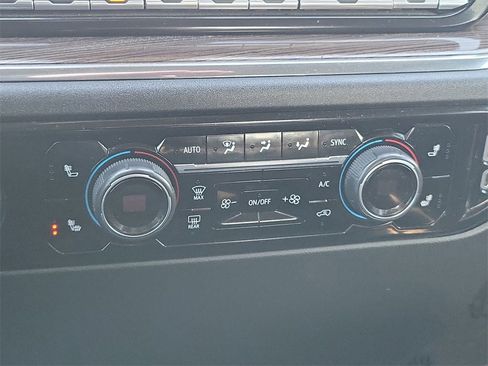 Used 2023 Chevrolet Silverado 1500 LT image 19