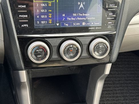 Used 2017 Subaru Forester 2.5i Premium image 25