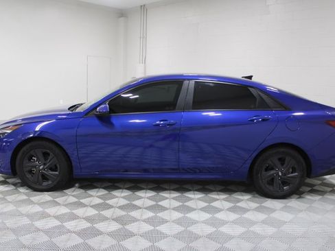 Used 2023 Hyundai Elantra SEL image 8