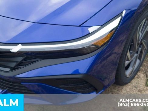 Certified 2025 Hyundai Elantra Sport FWD image 10