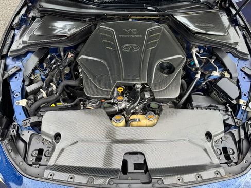 Used 2017 INFINITI Q60 Red Sport 400 image 12