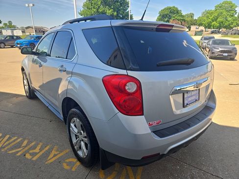 Used 2011 Chevrolet Equinox LT w/ Driver Convenience Package FWD image 5