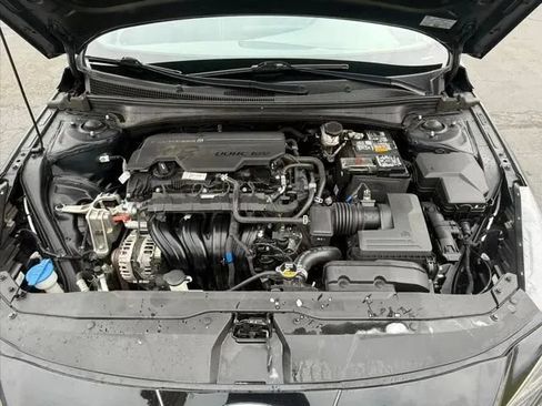Used 2023 Hyundai Elantra SEL FWD image 29