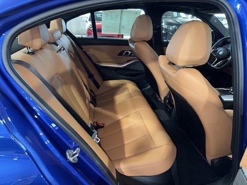 Used 2025 BMW M340i image 12